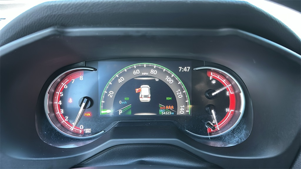 2023 Toyota RAV4 XLE photo 18