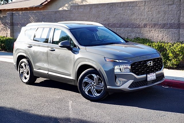 2023 Hyundai Santa Fe SEL photo 2