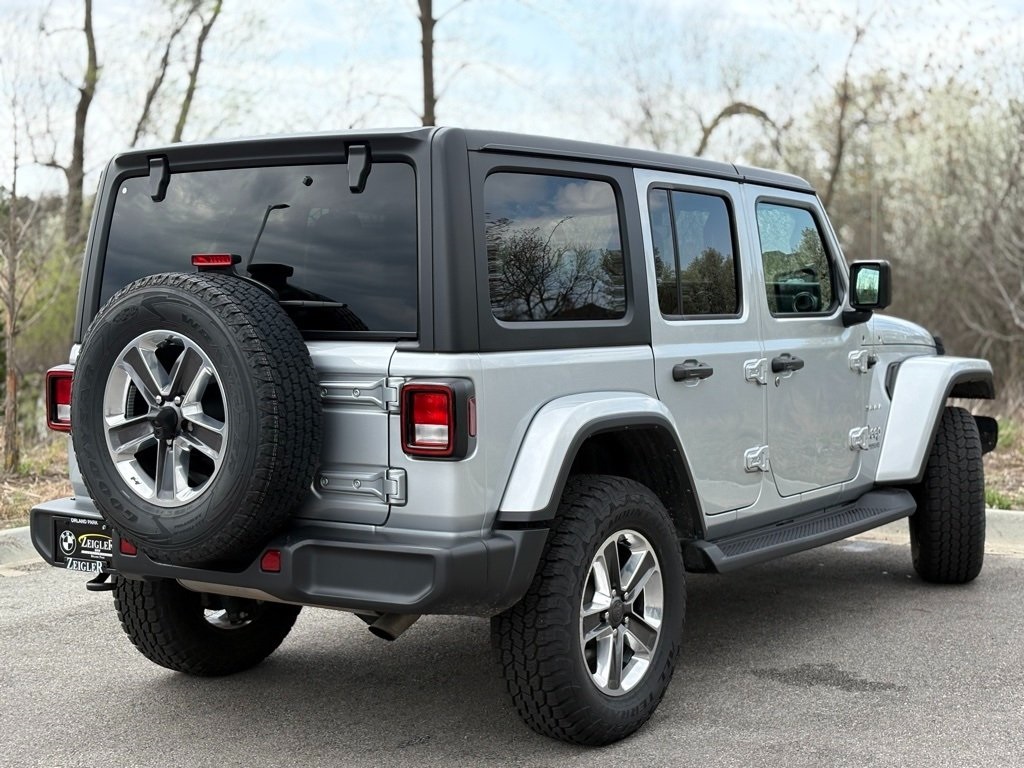 2022 Jeep Wrangler Unlimited Sahara photo 6