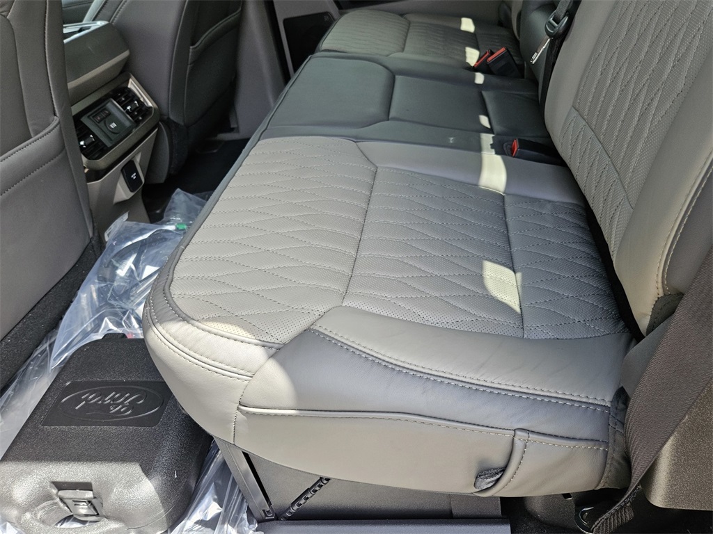 2026 Ford F-250 Platinum photo 27