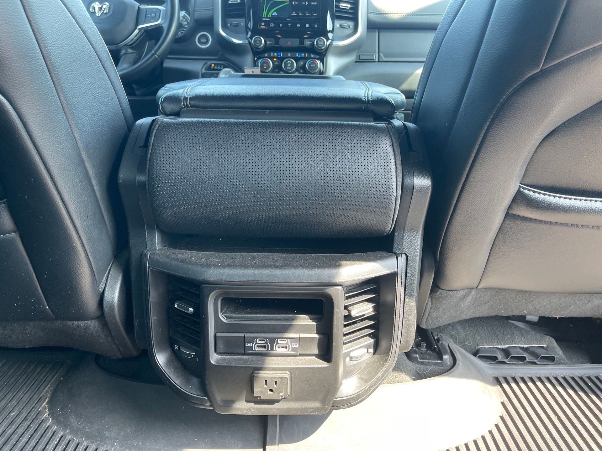 2023 Ram 1500 Laramie photo 25