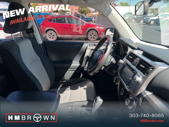 2019 Toyota 4Runner SR5 photo 5