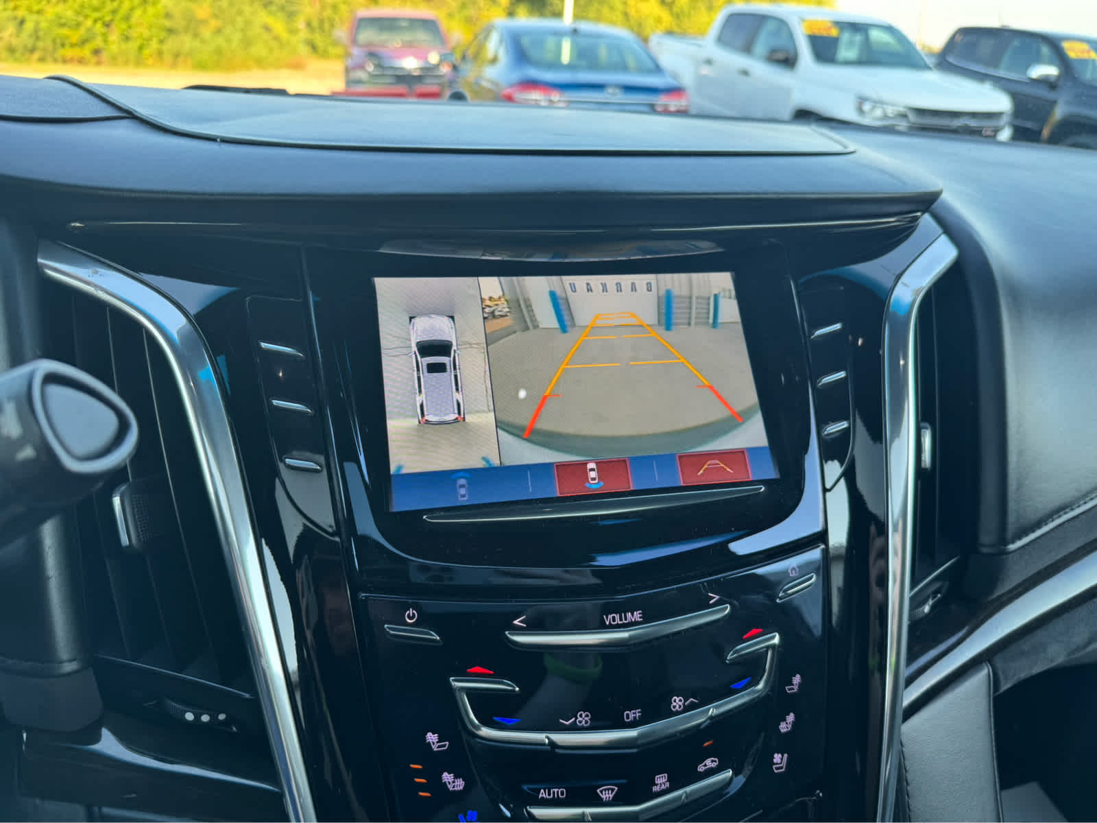 2017 Cadillac Escalade ESV Platinum photo 33