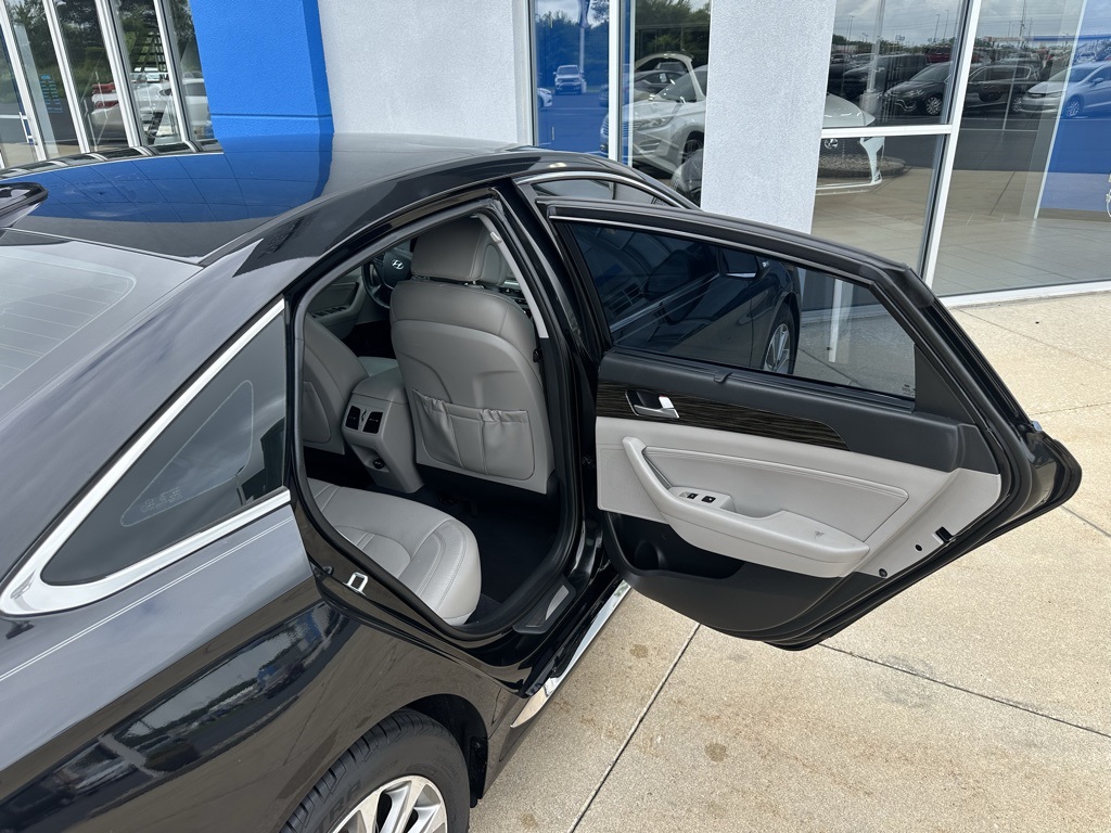 2017 Hyundai Sonata Limited photo 12