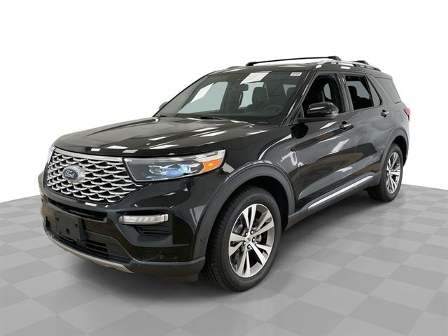 2020 Ford Explorer Platinum's photo