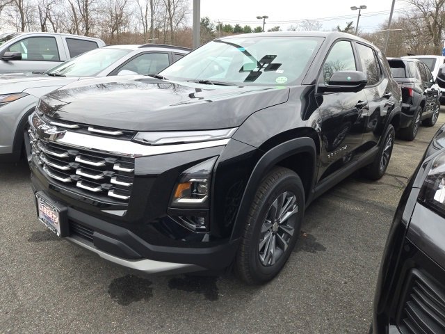 2026 Chevrolet Equinox LT photo 2