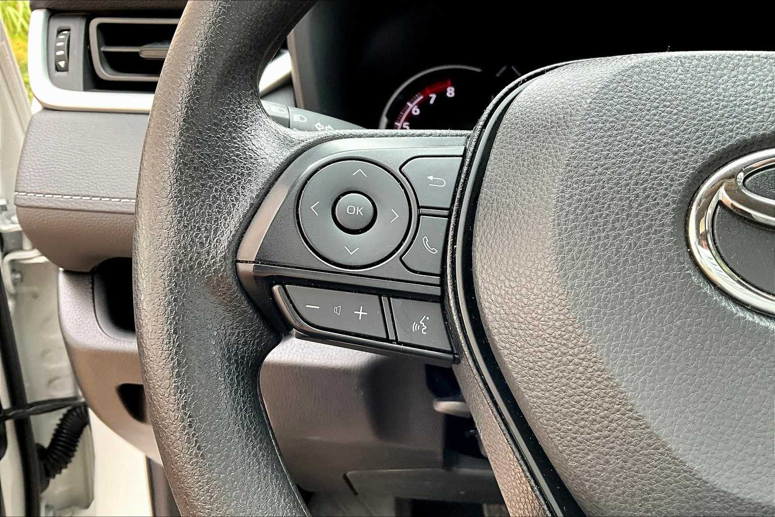 2025 Toyota RAV4 LE photo 14