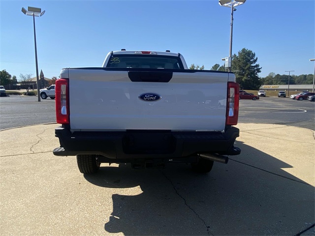 2026 Ford F-250 photo 3