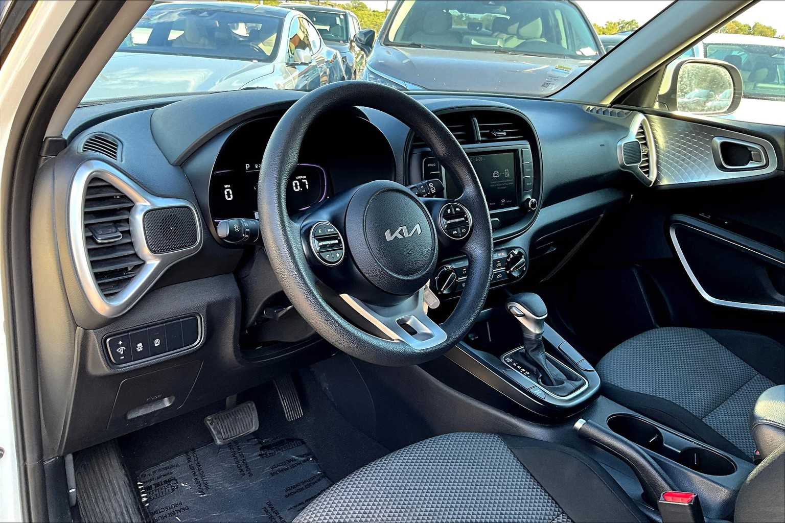 2023 Kia Soul LX S photo 15