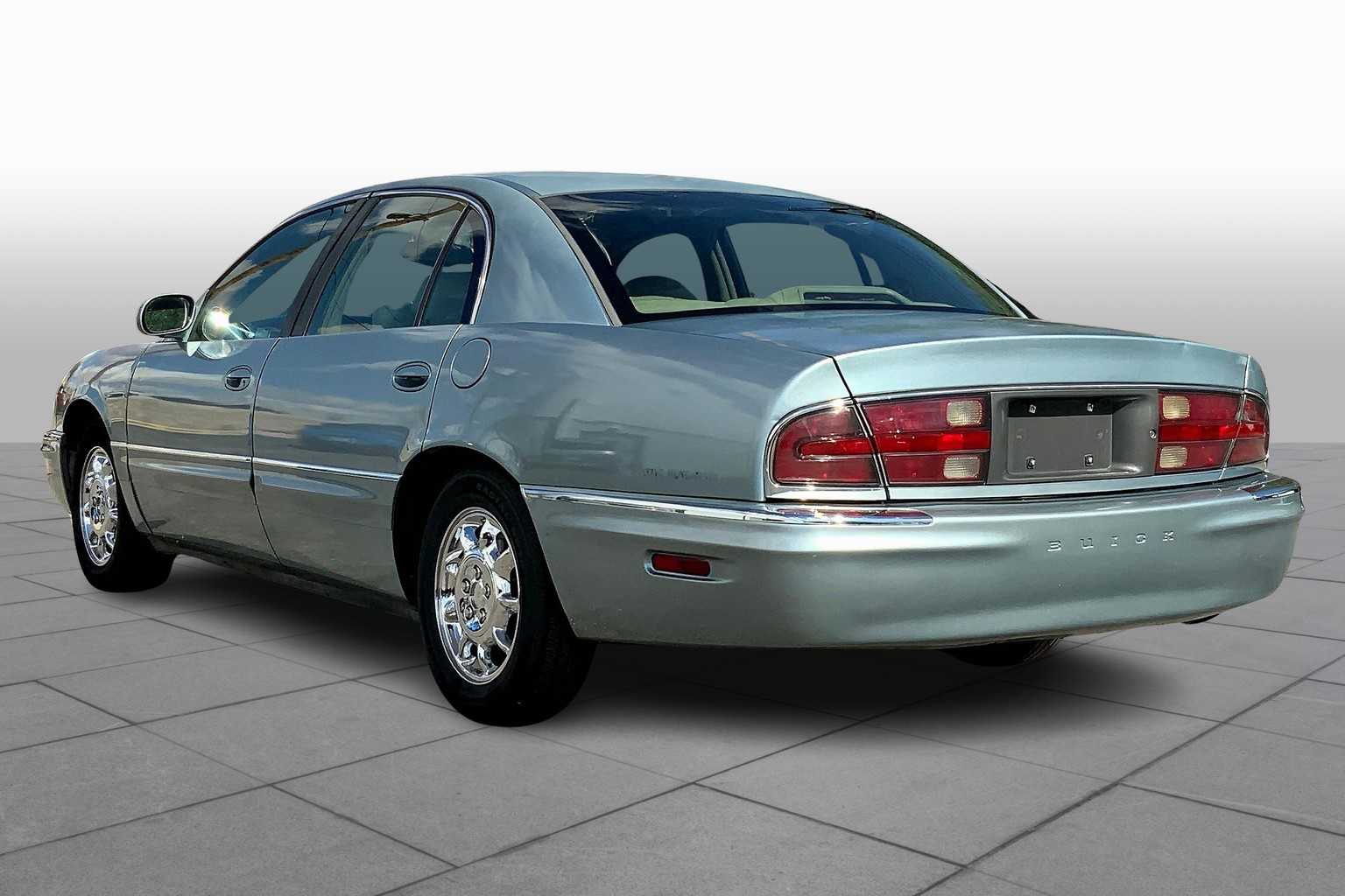 2004 Buick Park Avenue photo 10