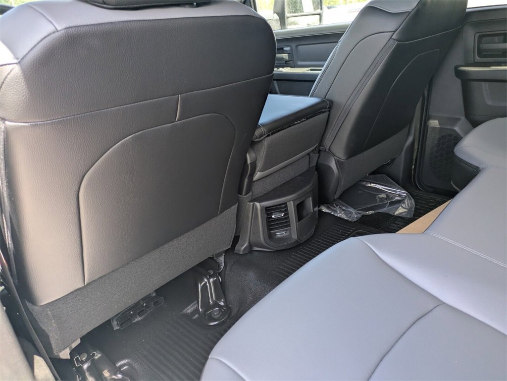 2025 Ram 3500 Tradesman photo 8
