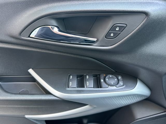 2026 Chevrolet Trax LS photo 10