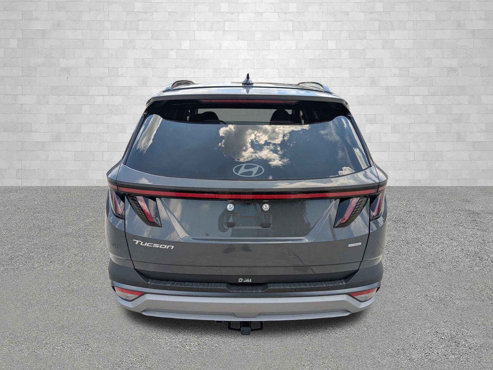 2025 Hyundai Tucson Limited photo 3