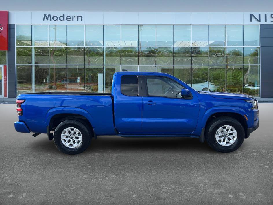 2024 Nissan Frontier SV photo 4
