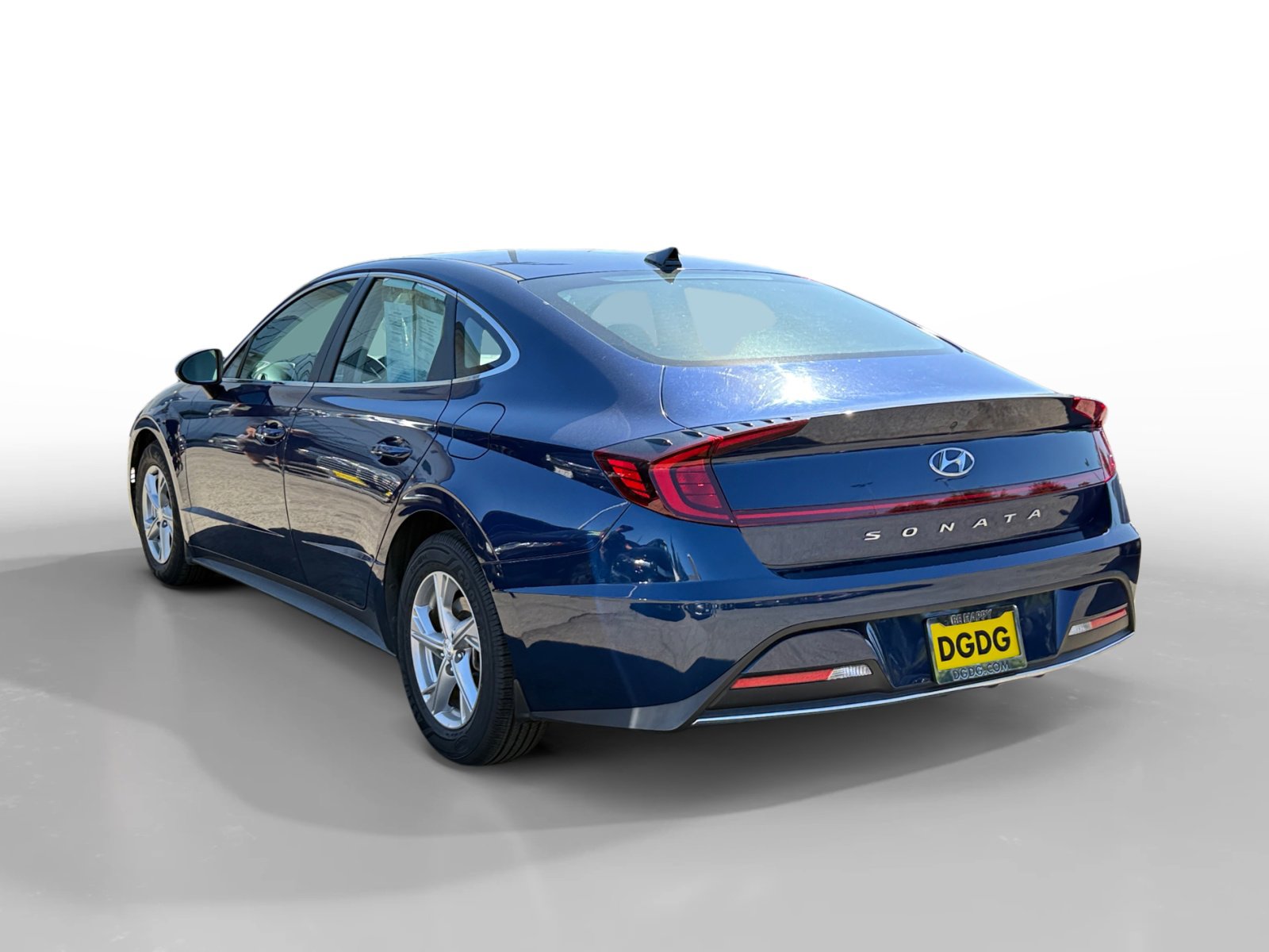 2020 Hyundai Sonata SE photo 3