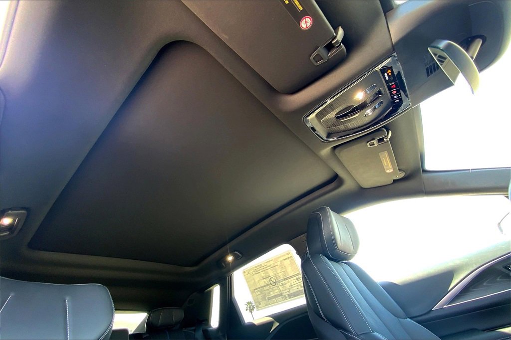 2025 Cadillac Lyriq Luxury photo 29