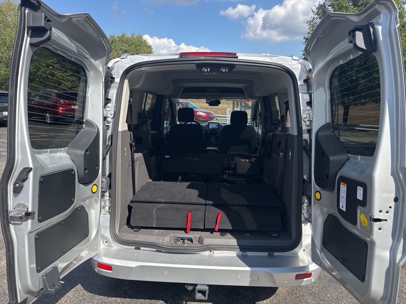 2023 Ford Transit Connect XLT Passenger Wagon photo 38