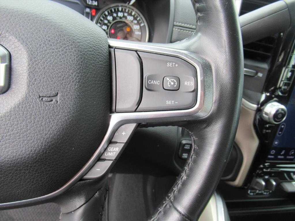 2024 Ram 2500 Laramie photo 18