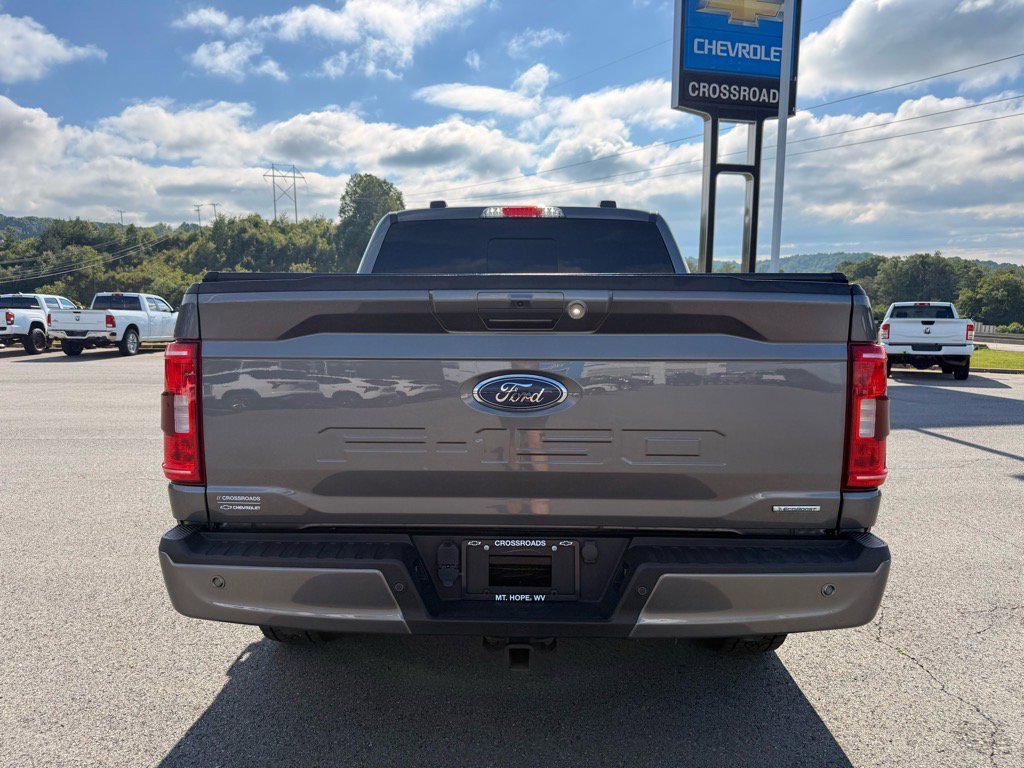 2021 Ford F-150 XLT photo 4