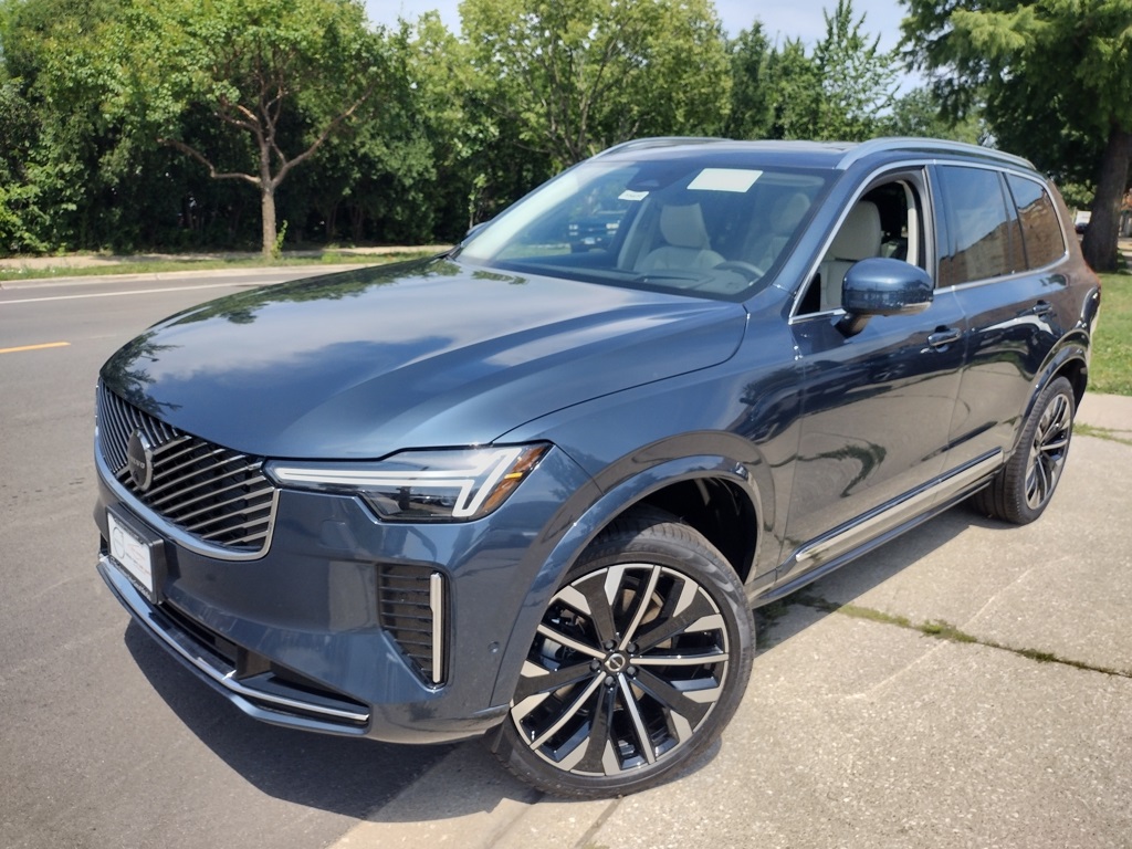2026 VOLVO XC90 - Image 1