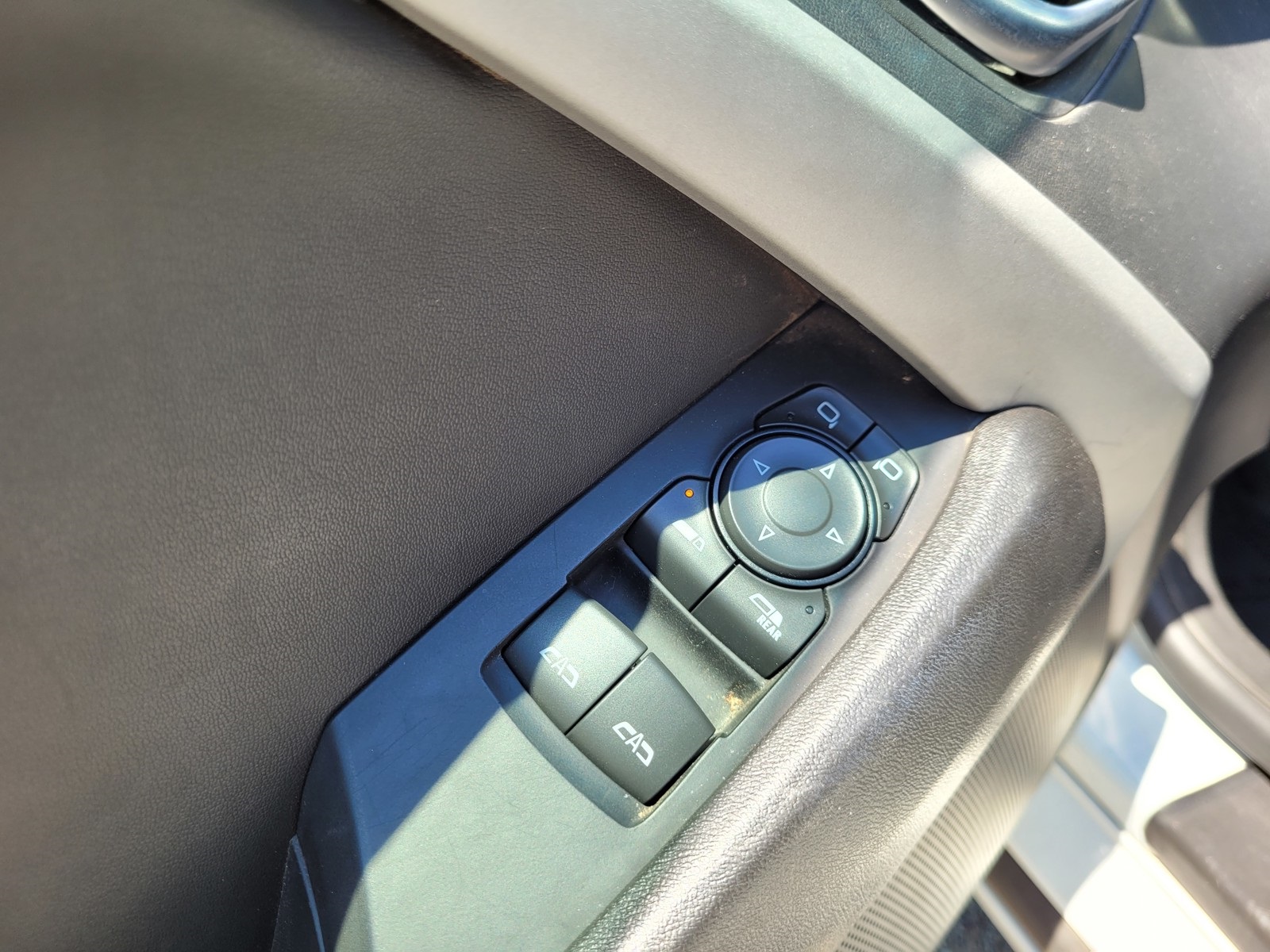 2022 Chevrolet Camaro 1LT photo 24