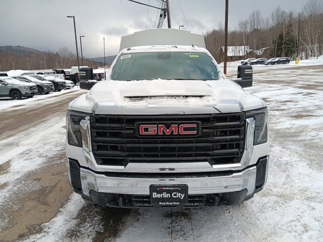 2025 Gmc Sierra 3500 HD Pro photo 2