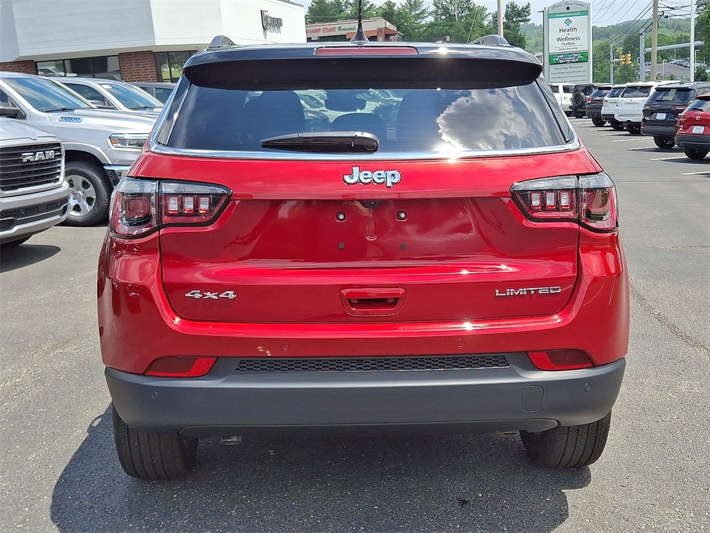 2025 Jeep Compass Limited photo 4