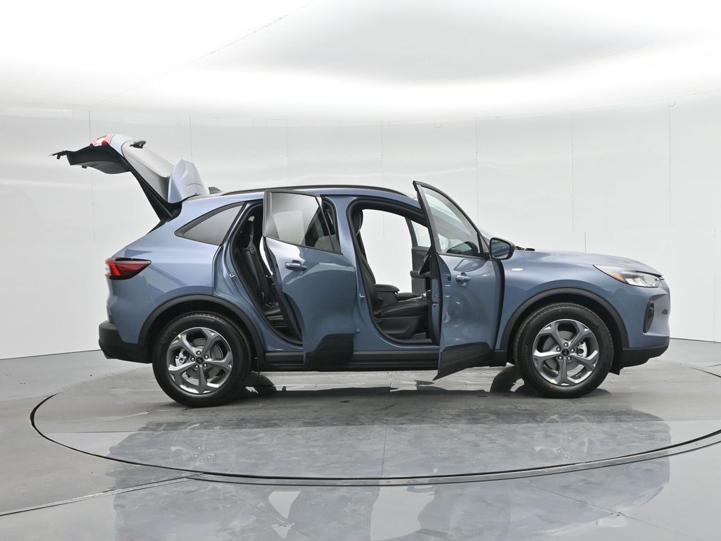 2025 Ford Escape Hybrid ST-Line