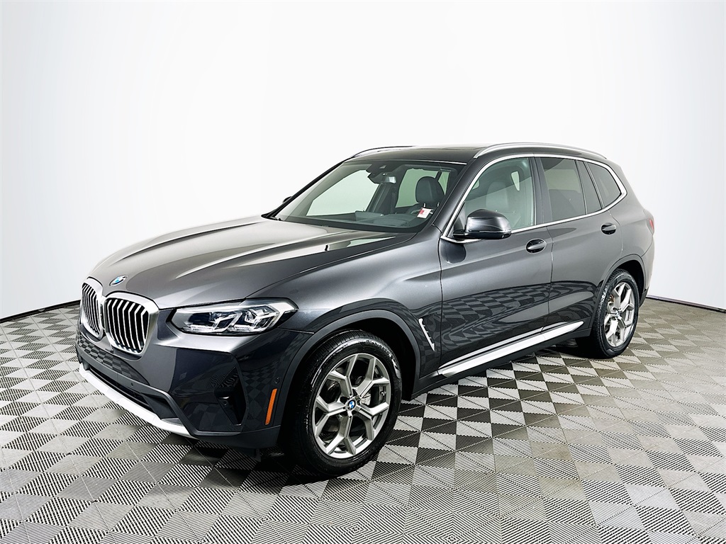 Used 2024 Dark Graphite Metallic BMW xDrive30i image 1