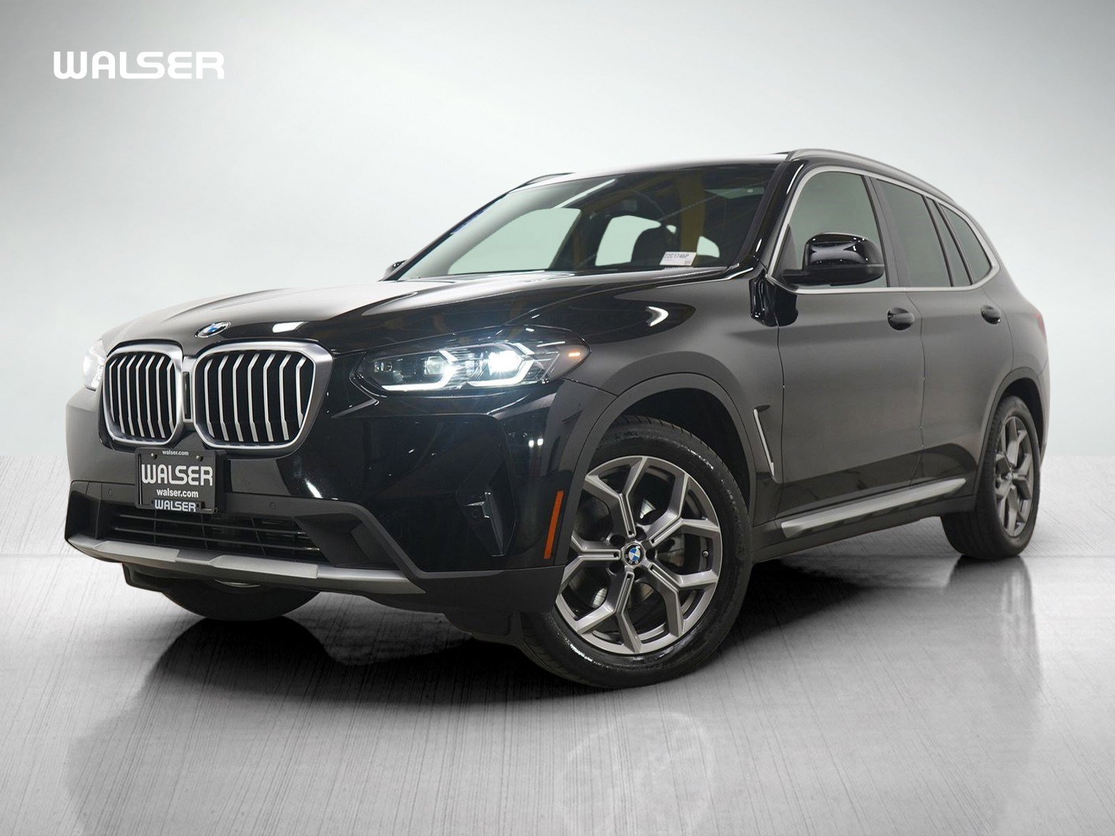 2022 BMW X3 30i's photo