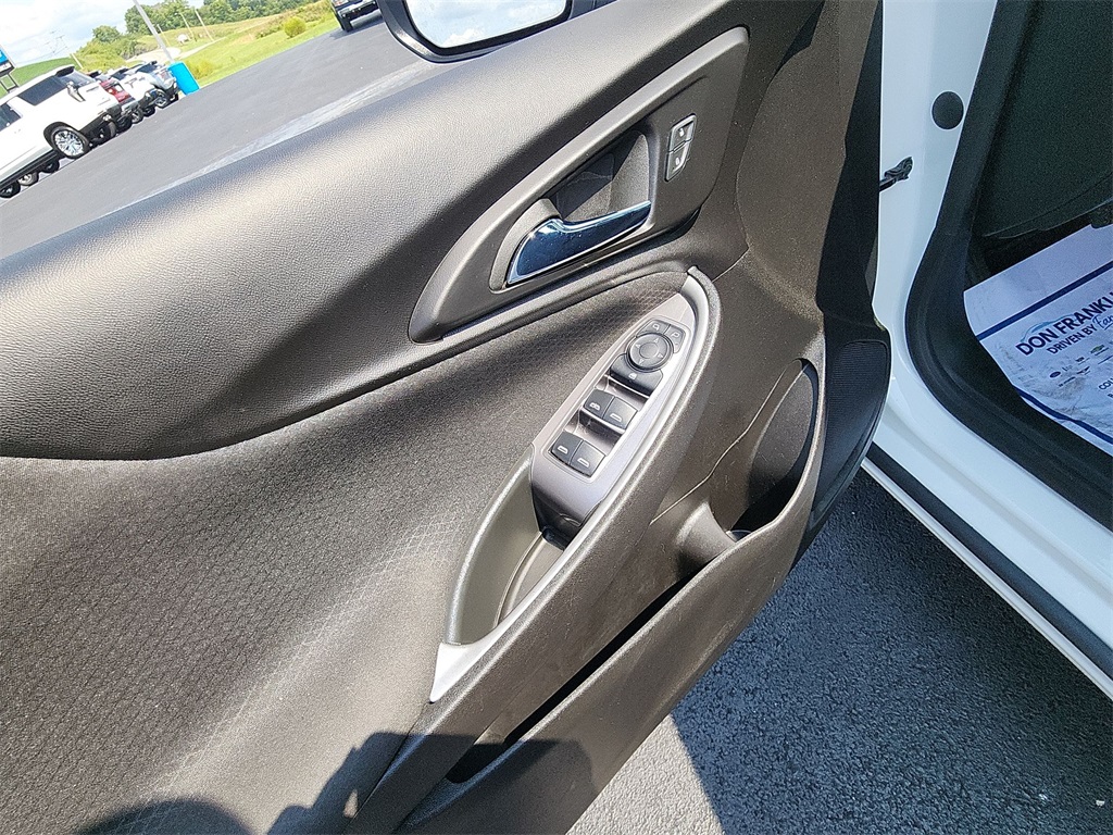 2023 Chevrolet Malibu 1LT photo 13