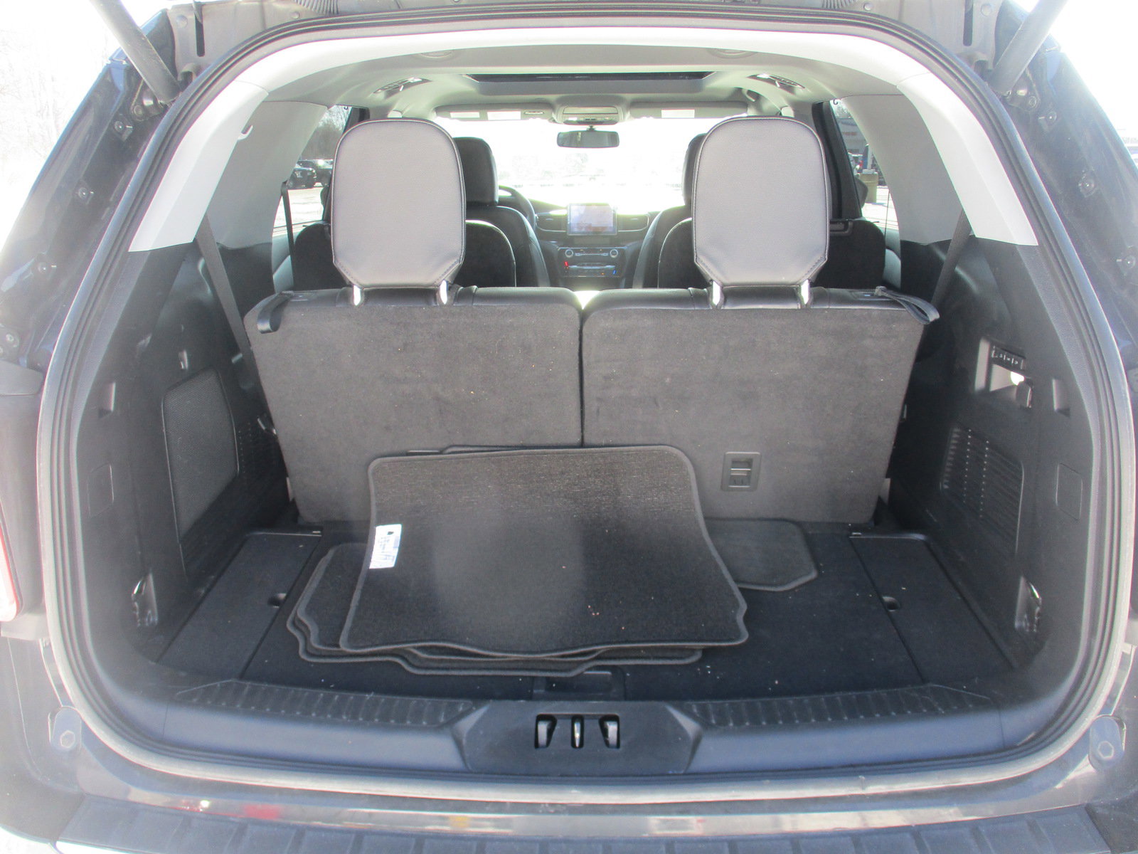 2022 Ford Explorer Limited photo 3