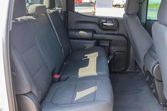 Used 2021 Silver Ice Metallic Chevrolet Custom image 15