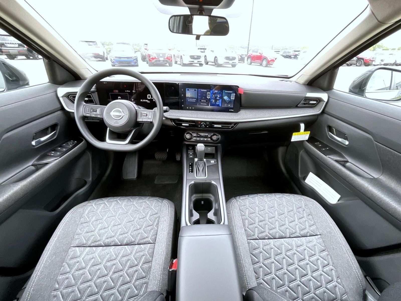 2026 Nissan Kicks SV photo 12