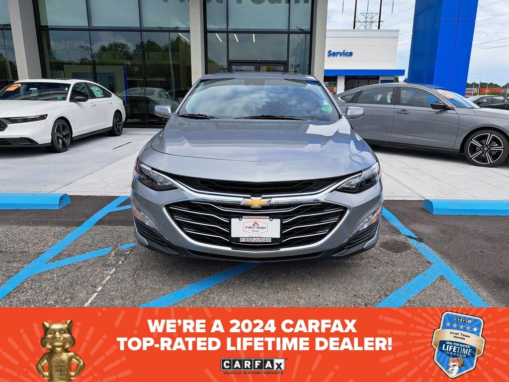 2023 Chevrolet Malibu 1LT photo 3