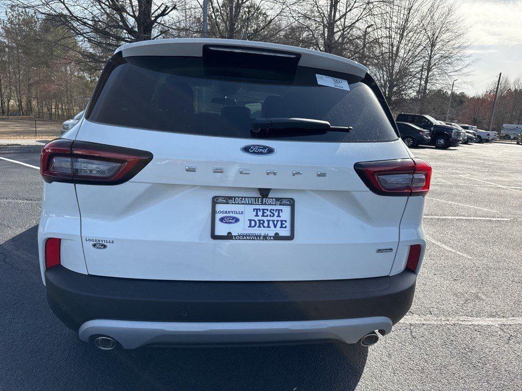 2025 Ford Escape Plug-In Hybrid photo 8