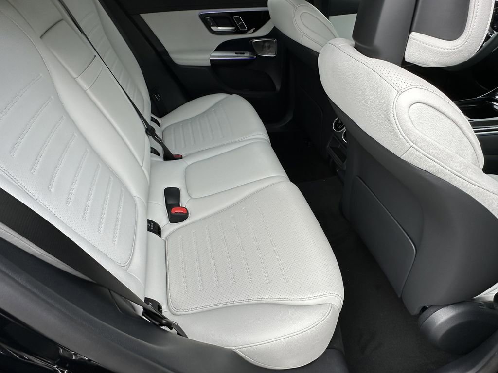 2025 Mercedes Benz GLC 350e 4MATIC photo 18
