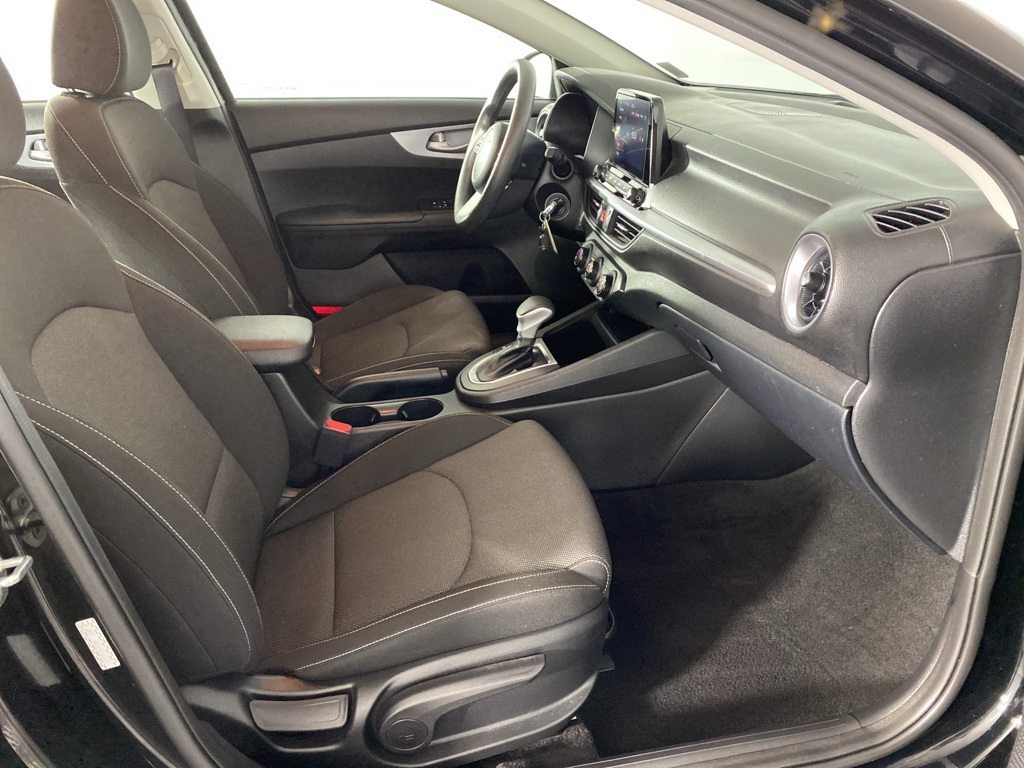 2023 Kia Forte LXS photo 29