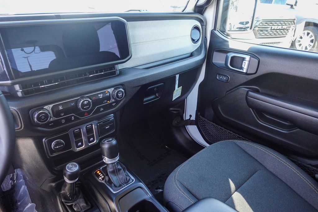2024 Jeep Wrangler Sport S photo 23