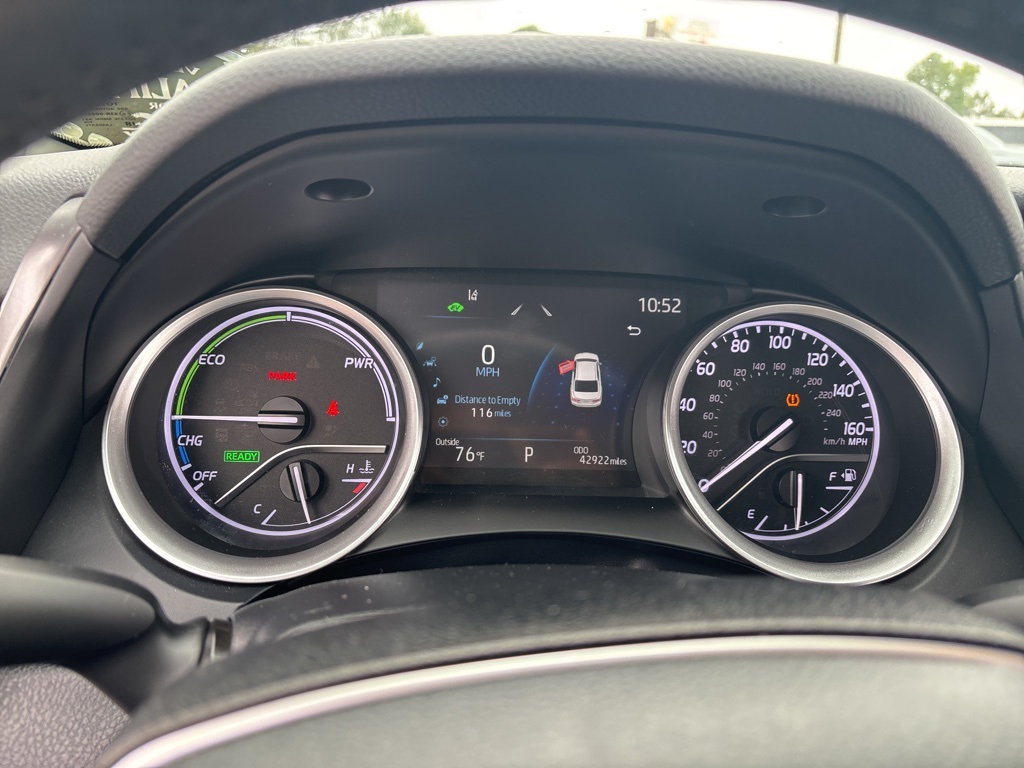 2023 Toyota Camry Hybrid XLE photo 17