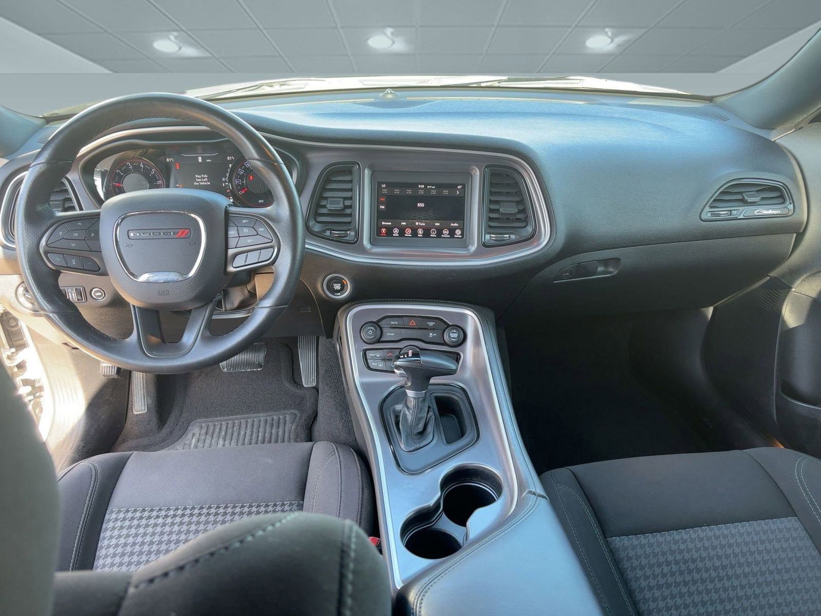2020 Dodge Challenger SXT photo 14