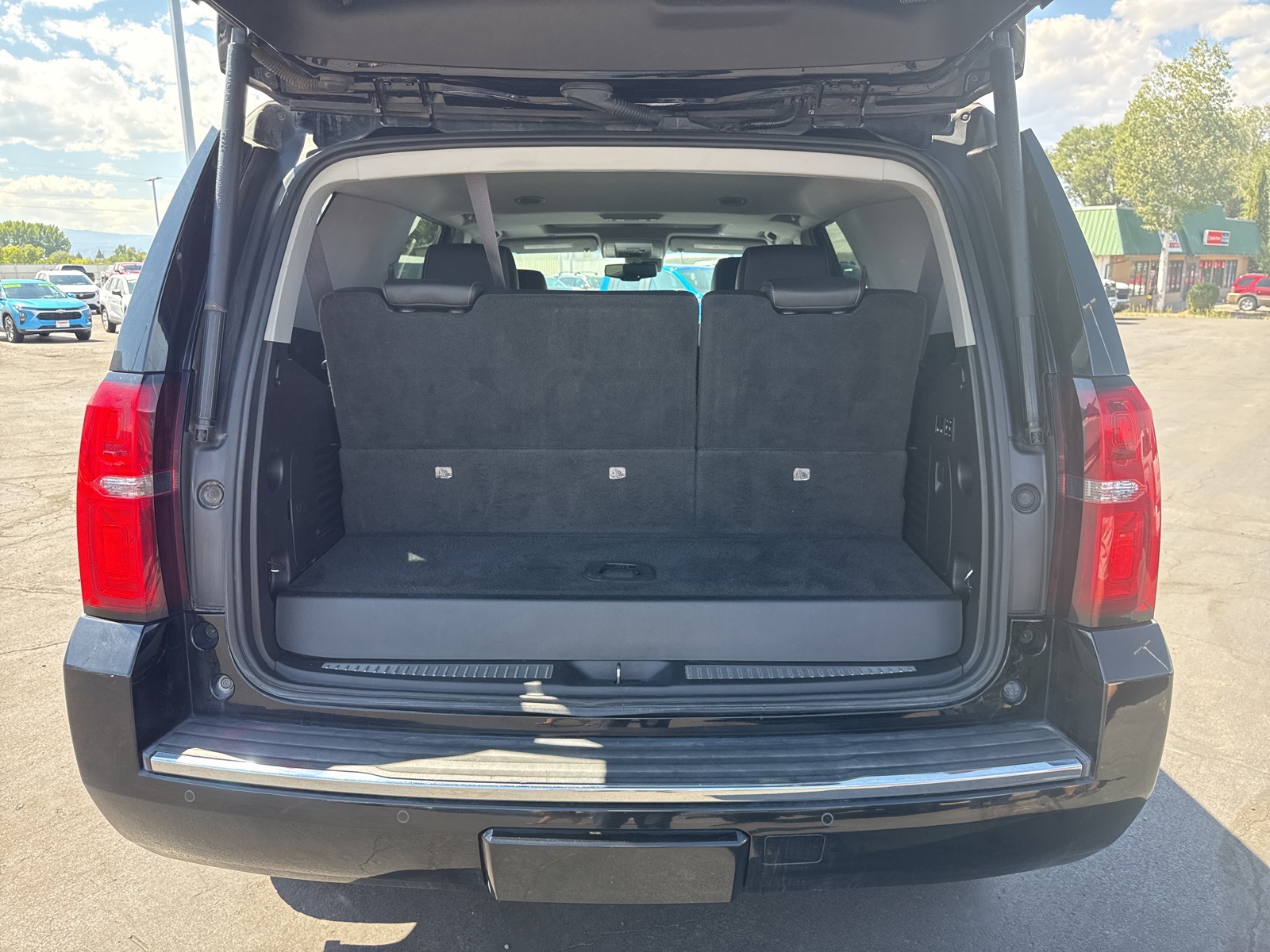 2016 Chevrolet Tahoe LTZ photo 31