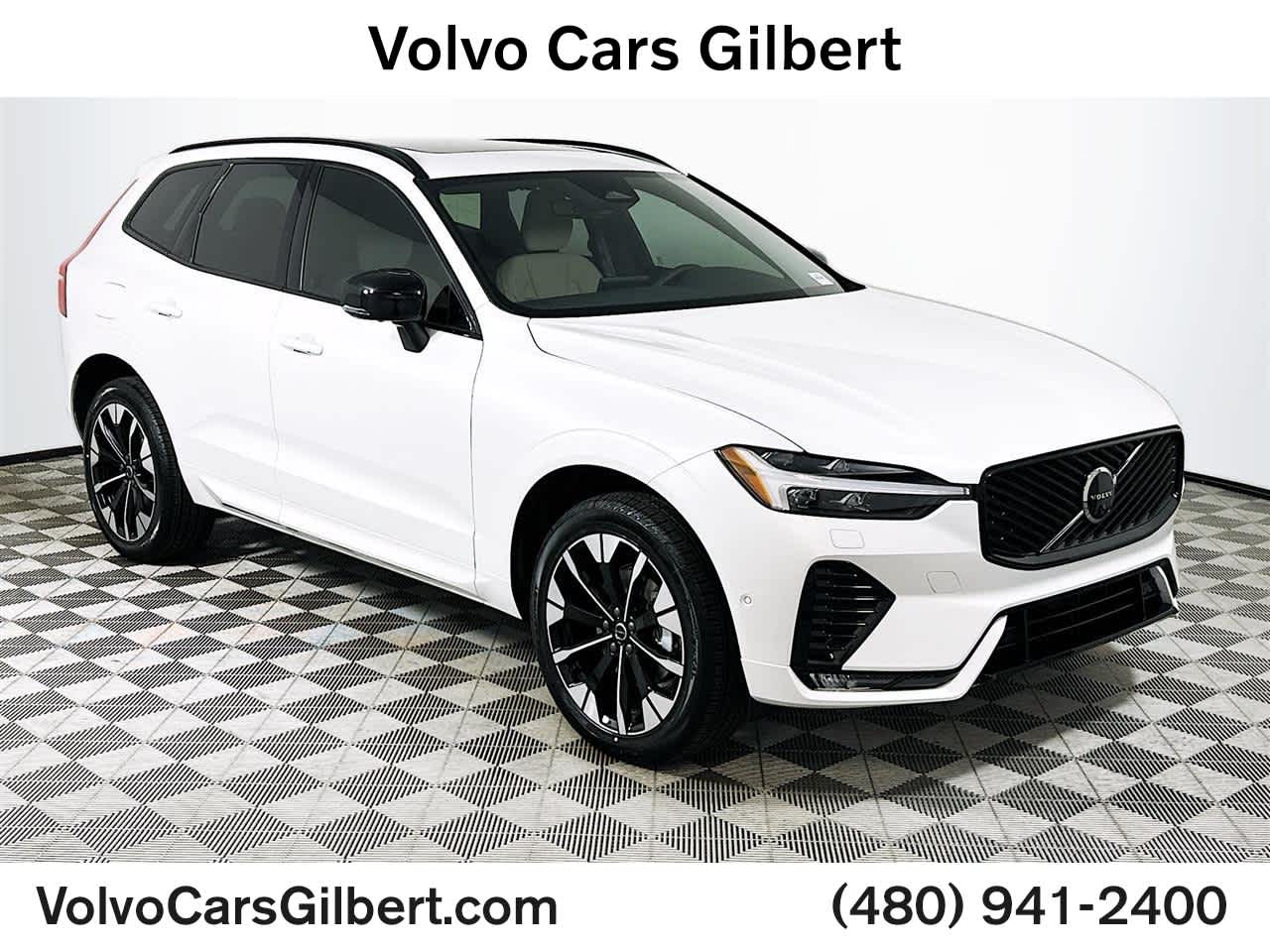 2026 Volvo XC60 Plus's photo