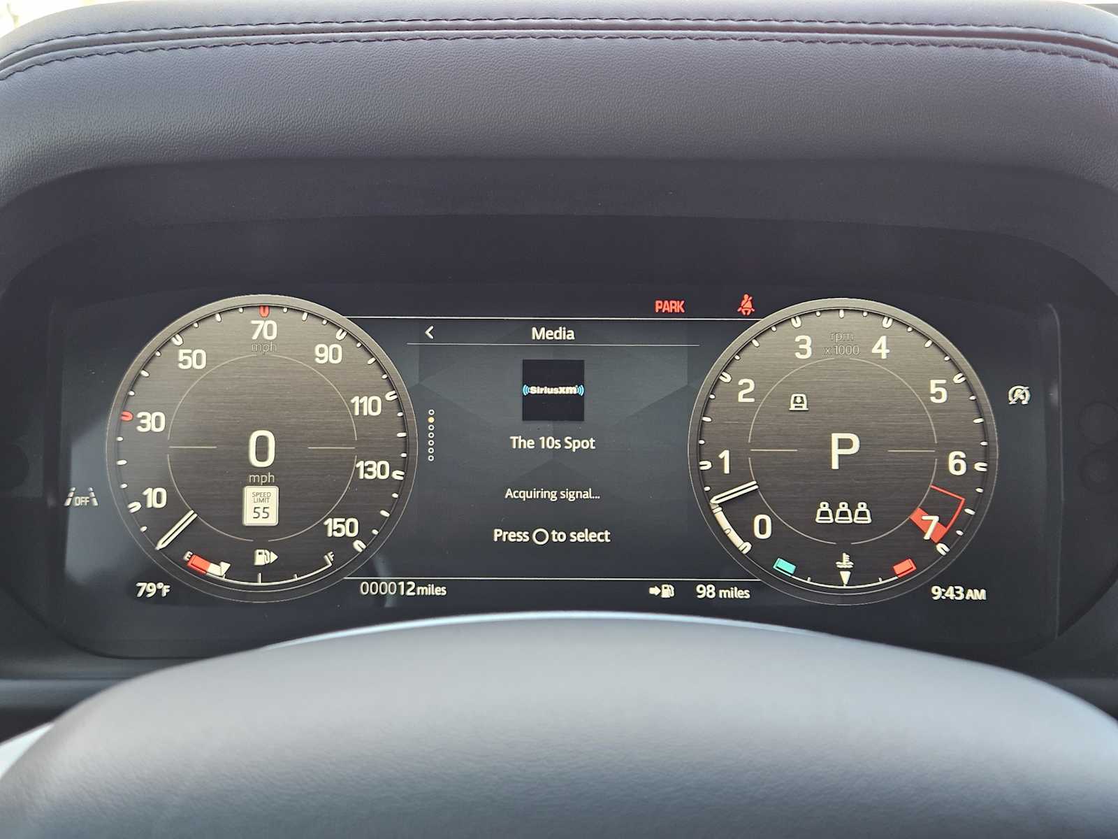 2025 Land Rover Defender 110 X-Dynamic SE photo 13