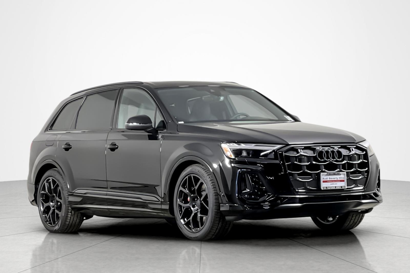 2026 Audi SQ7 Premium Plus photo 2