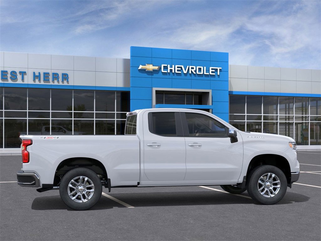 2026 Chevrolet Silverado 1500 LT photo 4