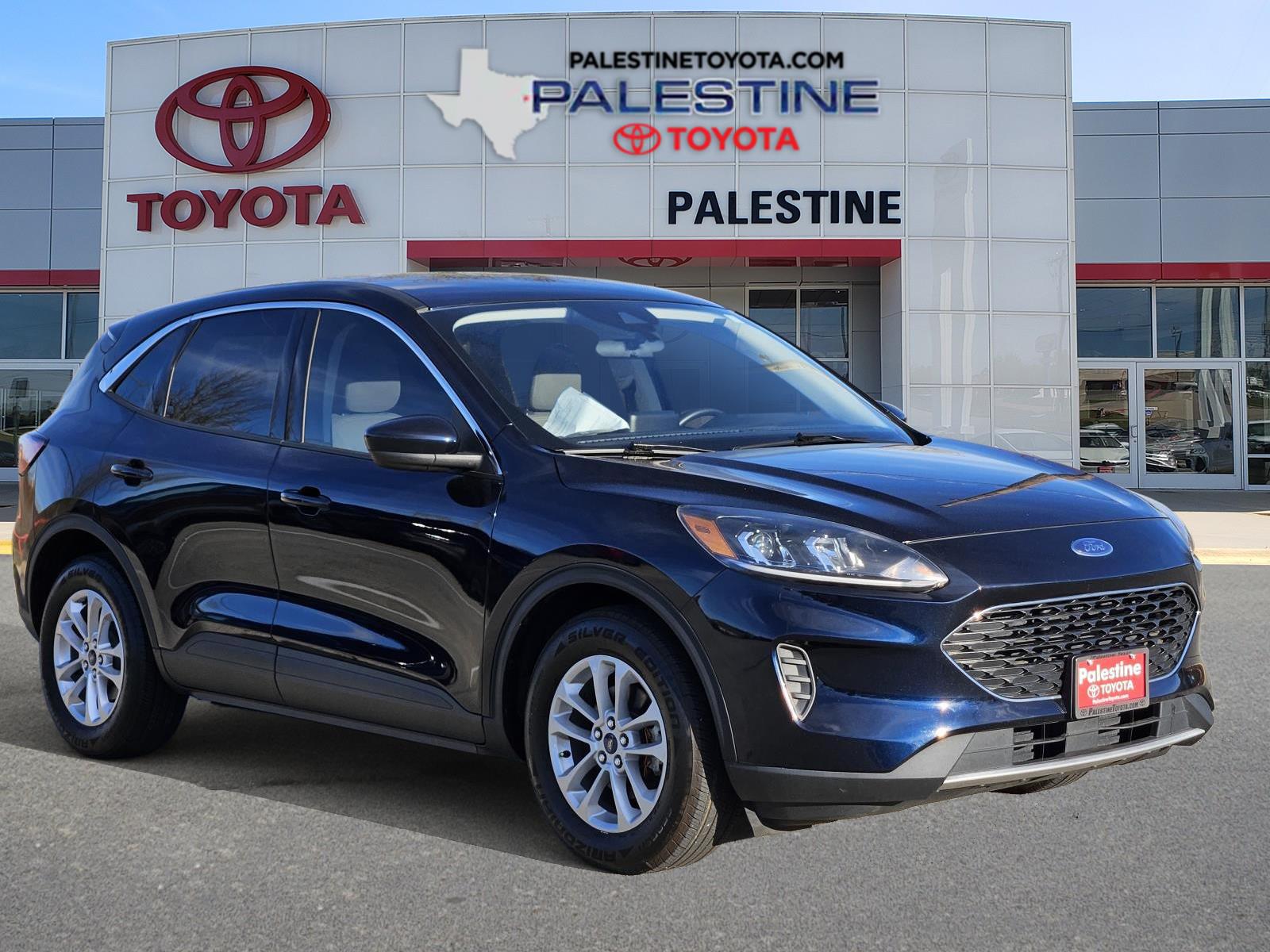 2021 Ford Escape SE's photo