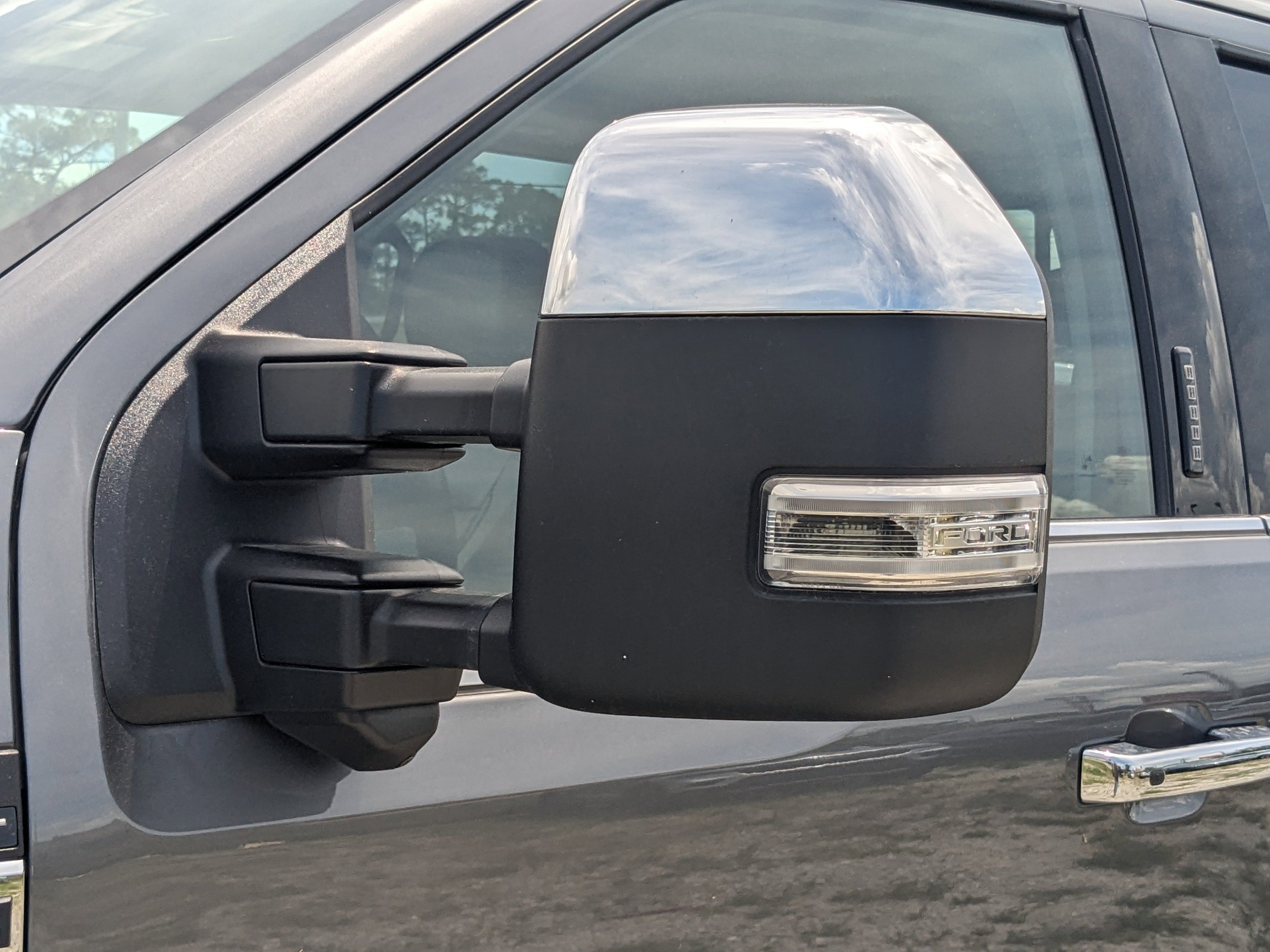 2023 Ford F-250 Lariat photo 10