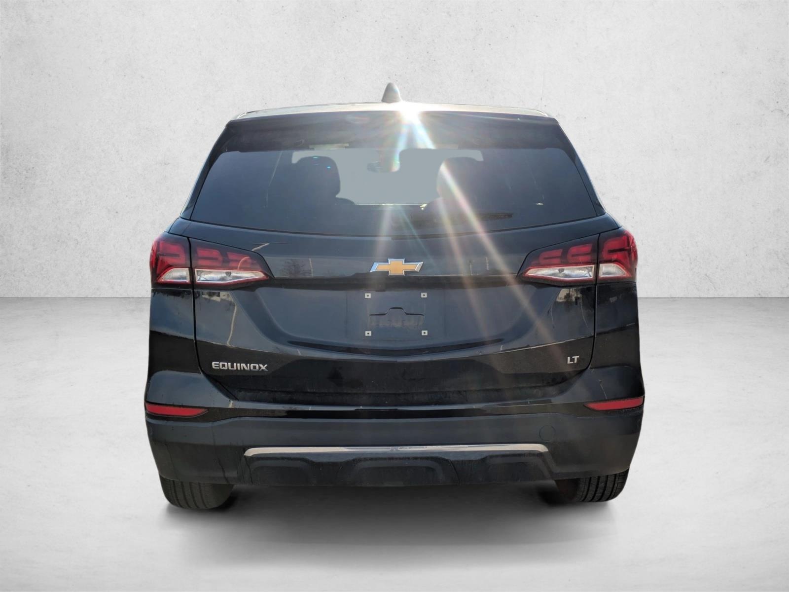 2023 Chevrolet Equinox LT photo 3