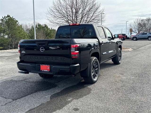 2026 Nissan Frontier Crew Cab SV photo 4